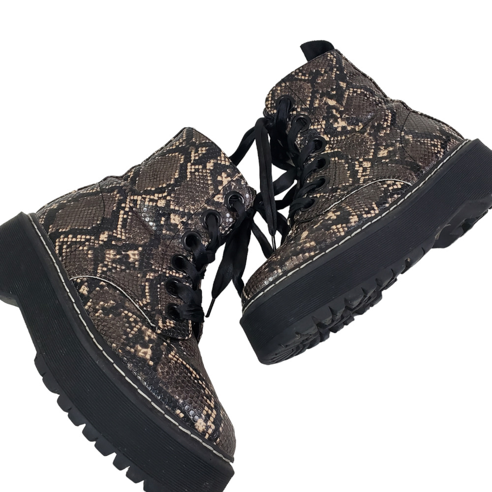 FOREVER 21 | SNAKESKIN PLATFORM ANKLE BOOTS LACE UP SIDE ZIP WOMEN'S SIZE 7